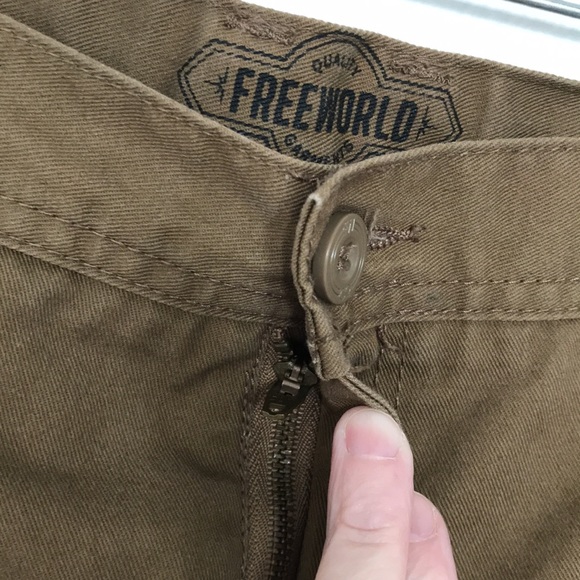 FREEWORLD SHORTS DARK TAN SIZE 38 NEW WITHOUT TAGS EXCELLENT CONDITION! - Picture 2 of 7